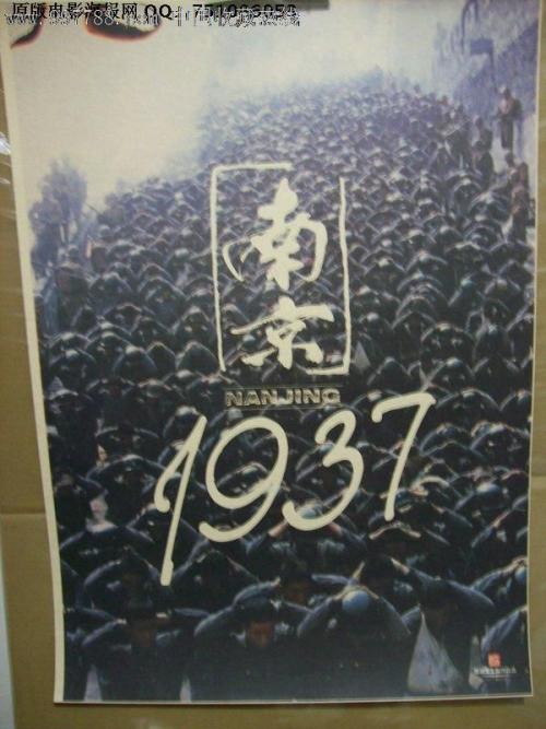 高中毕业证自己拿着还是放档案里